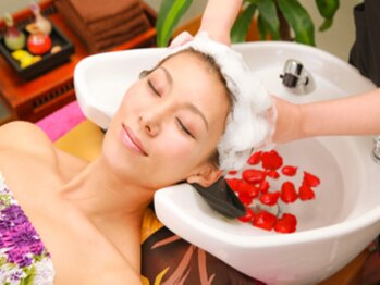 ワヤンプリ 横浜店/デトックスマッサージシャンプー