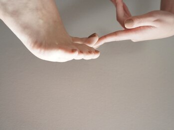 コラット シグネチャー(KORAT signature)の写真/深爪・巻き爪・変形爪をケア。自爪を健やかに育む、こだわりのネイルサロン◎