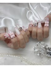 ビビ(ViVi)/サンリオネイル