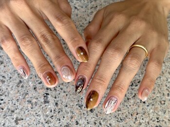 ファメル 博多店(Fam-er)の写真/[定額ニュアンスデザイン¥6900]ただのシンプルじゃ物足りない、“ちょうどいい”を叶えるニュアンスネイル