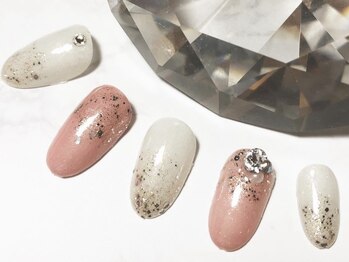 フレイムス アイラッシュ アンド ネイル(FRAMES)/ピンクキラキラネイル♪