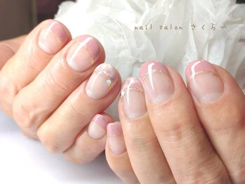 大人ピンクのニュアンスフレンチ