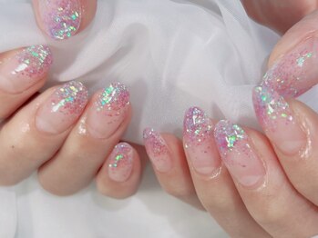 グリッター(Glitter)の写真/【ネイリスト検定1級/ジェルネイル技能検定上級所持◎】深爪・短い爪・薄い爪…お悩みは長さ出しで解消★