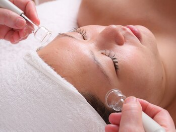 メナードフェイシャルサロン 春日町店/