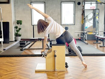 ダブルエイトパフォーマンス(88-Performance)の写真/「首・肩周りの筋肉気になりませんか?」実は姿勢の悪さが原因かも…【美姿勢＆美背中ピラティス体験¥2200】