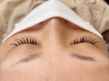 ラシク ベル(Lashiku Belle)/フラット140束感仕上げ