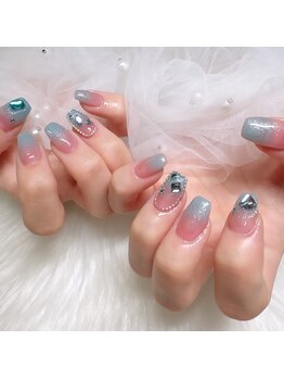 リフュージュ 隠れ家/ブルーグラデーションネイル