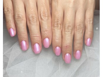 コンサート(Concert)/冬に映える偏光ピンクネイル