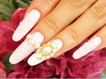 ネイルサロンカラット(nail salon Carat)の写真/なりたいイメージを汲み取ってご提案◎クールからゴージャスまで貴方の印象に合わせて理想の指先を実現♪