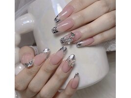 ガラスフレンチネイル