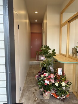 レム(LEM)の写真/完全個室のプライベート空間◇周りを気にせず過ごせる静かな時間☆美容室を通らず入店できる隠れ家サロン◎