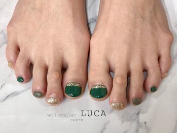 ネイルアトリエルカ(nail atelier LUCA)/W-616 大人カーキフットネイル