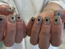 シー(She)/ベージュマグ×ハートホロ