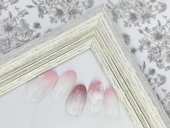 メリーナ 新宿(Melina)の写真/シンプル&大人上品なオフィスネイルが人気☆《夜まで営業》お仕事帰りのOLさんのお洒落を叶えます♪