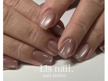 Lis nail.の写真/自宅プライベートサロンで透明感ネイルを楽しみませんか？うる艶マグネットで上品な大人時間を♪