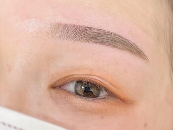 ビューステージ アイブロウサロン 金山/雰囲気に合う平行眉