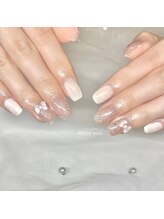 リッシュ トロワ(RICHE trois)/キラキラフラッシュ×ホワイト