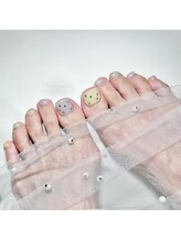 リッシュ トロワ(RICHE trois)/カラフルバカラネイル