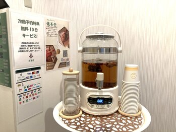 健善堂 川口/漢方養生茶をご用意しております