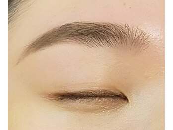 リリー(Lily)/まつげカール＆美眉スタイリング