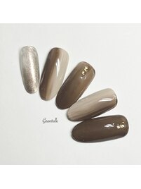 ニュアンス系縦グラデネイル