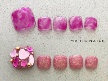 マリーネイルズ 表参道店(MARIE NAILS)の写真/★FOOTオフ込み design上¥6600下¥7700！HAND/FOOTどちらにも施術可能。JNA1級以上と認定講師も在籍のサロン