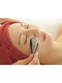 ホウレイ線・たるみ改善！予防ケア