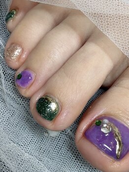 オハイ アリイ(Ohai Alii)の写真/オフ代込みのフットネイルで足元を彩る！ワンカラーからトレンドまで豊富なデザインを♪
