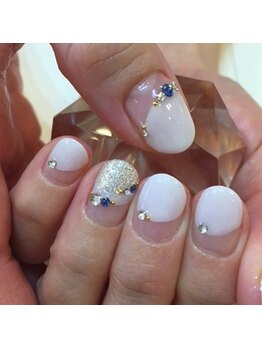 ネイルサロンナエマ(Nail Salon Nahema)/変形フレンチ