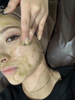 エリーザベル(Elisa Bell)/ハーブピーリング