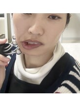 エフ(f)/顔筋トレーニングで小顔に♪