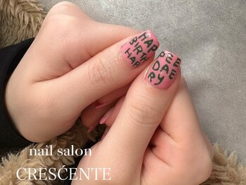 クレシェンテ(CRESCENTE)の写真/持ち込みアートも大歓迎☆毎月通いたくなる特別空間＊大人女性の心を掴む繊細なアートに思わず見惚れる♪