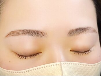 ブレア 射水小杉店(BLEA)の写真/HBL【ハリウッドブロウリフト】導入サロン◎毛流れを整え、外国人風のはっきりとしたお顔立ちに♪