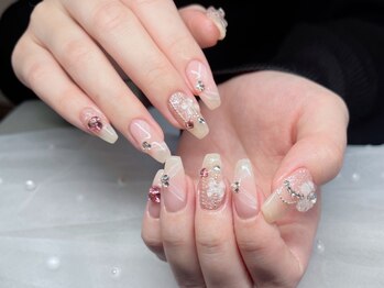 ツィンクルネイル(Twinkle Nail)の写真/【持ち込みデザインも対応！】トレンドのワンホンネイルでモテ美爪に♪自分史上最高に可愛い指先を☆
