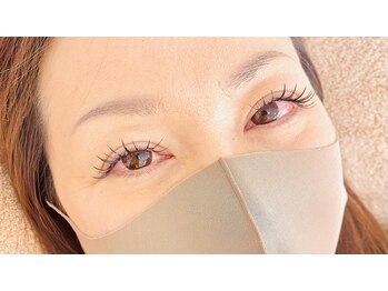 クリア アイラッシーズ アンド ネイルサロン シャイン(CLEAR & SHINE)/バインドロックでも束感まつ毛に