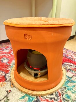 きよらビューティーラウンジ(Kiyora BEAUTY LOUNGE)の写真/【黄土よもぎ蒸しで身体の芯から温まる♪】デトックス効果が高い黄土座器で汗と共に体内老廃物排出を促進！