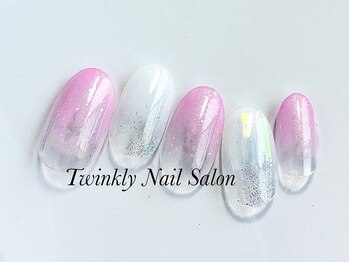トゥインクリーネイルサロン(Twinkly Nail Salon)の写真/お仕事上派手なネイルができない、シンプル好きさんにも◎!爪を痛めず、周りと差がつく上品な指先に…♪