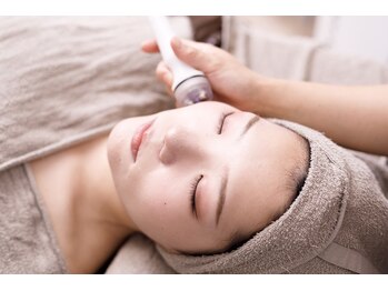 シャイン(SHINE)/フェイシャルもお任せください!