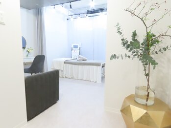 アンソロジー(Anthology)の写真/年齢を重ねるごとに気になるお悩みを徹底ケア!肌の奥深くまで美容成分を導入お化粧ノリもUP!