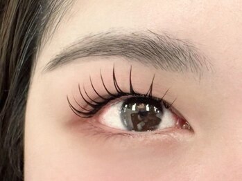 シルズ 梅田店(cils)の写真/印象を左右する重要パーツ“眉毛”★魅惑の黄金比率を叶える、オーダーメイド仕様の【line美眉スタイル】♪