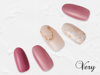 大人女子フラワーネイル