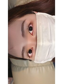 ナナ(7 nana)の写真/あなた史上、一番似合うまつ毛へ
もちの良さまでこだわるまつ毛パーマ