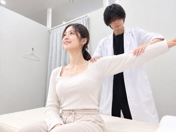 フォチュレ フジミノ(Forchure FUJIMINO)の写真/整体とストレッチで体の歪みを整え、首こりや腰痛にマッサージで寄り添う至福の肩こり解消ヘッドスパ体験を