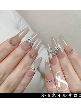 定額ネイルストーンつけ放題