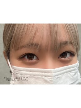 ナチュラル上品な目元にしたい