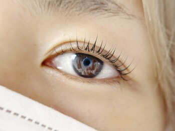 ファーレ オリエンテ(fare oriente)/パリジェンヌラッシュリフト