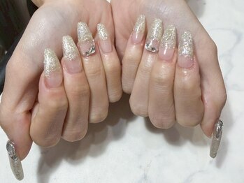 テラス(TERRACE)の写真/【新規&4Week以内の再来・付替オフ無料】ラメグラデーション¥3900☆3千円台でオシャレな手元に♪