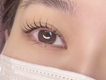 ラッシュバー ビューティーサロン(LASHBAR beautysalon)の写真/自まつ毛派急増中【ラッシュリフト、次世代まつ毛パーマ】ビューラーの時間も省け忙しい朝のメイクも時短◎