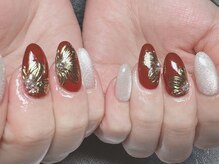 70種類以上のネイルサンプルからお選びいただけます♪