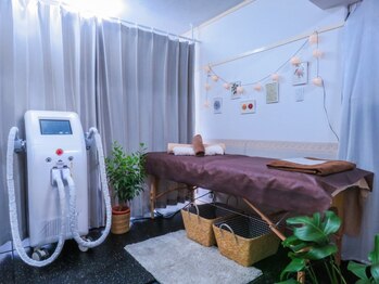 リードエピア(LEADepiA)の写真/【当店クーポン人気NO.1】女性限定★VIO脱毛50％OFF　¥3000◆痛くて諦めた方が、当店に殺到中◎